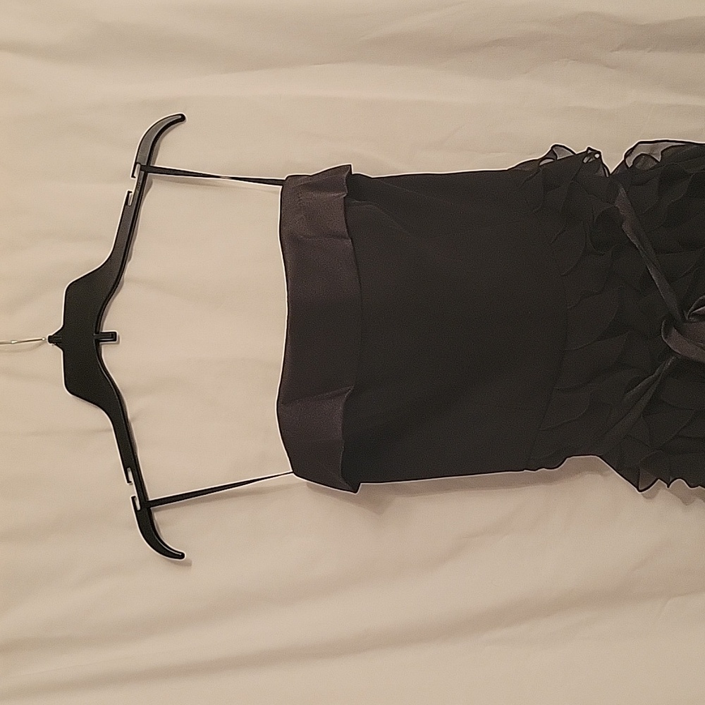 WHITE HOUSE BLACK MARKET DRESS